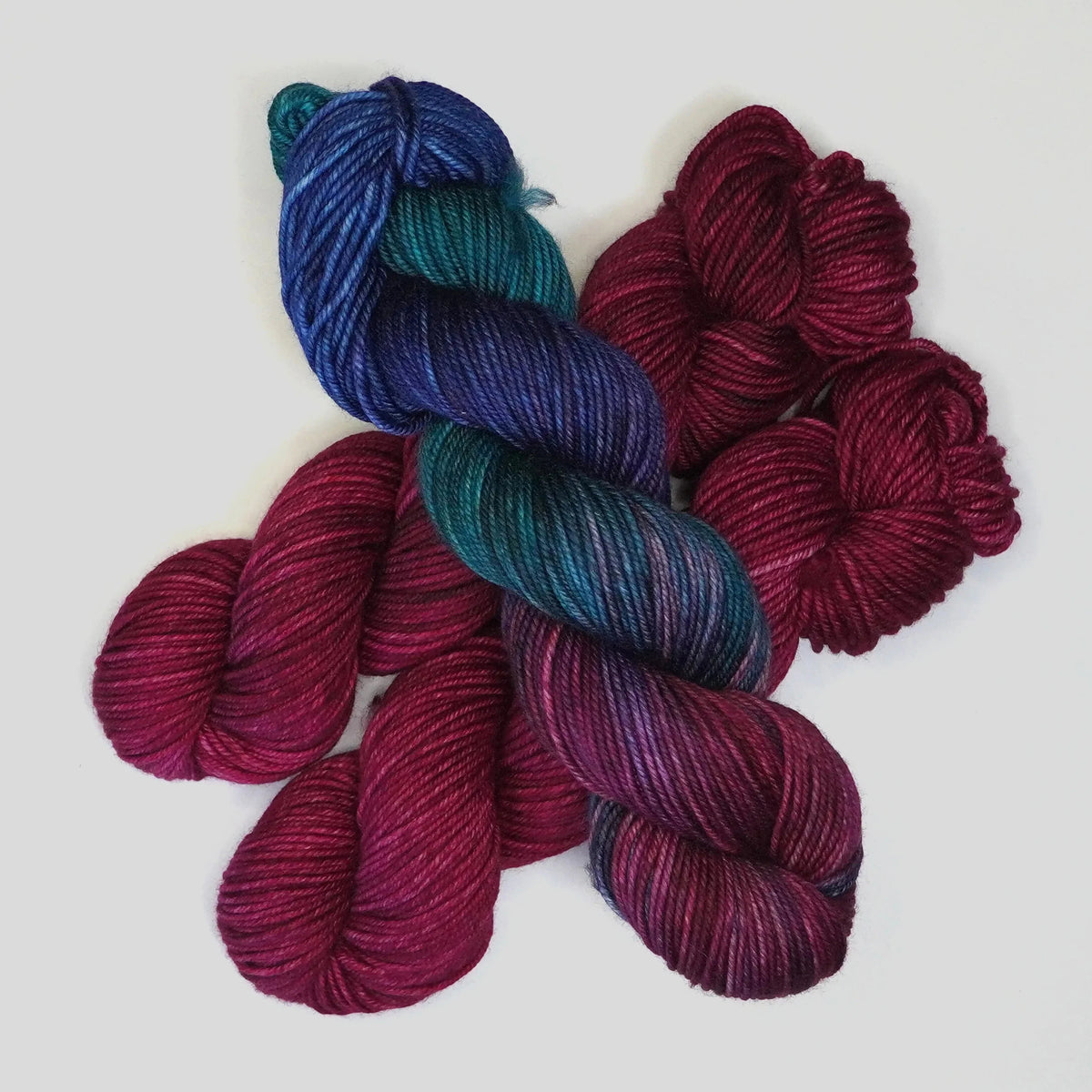 Wild Woollys - Fuchsia Nostalgia