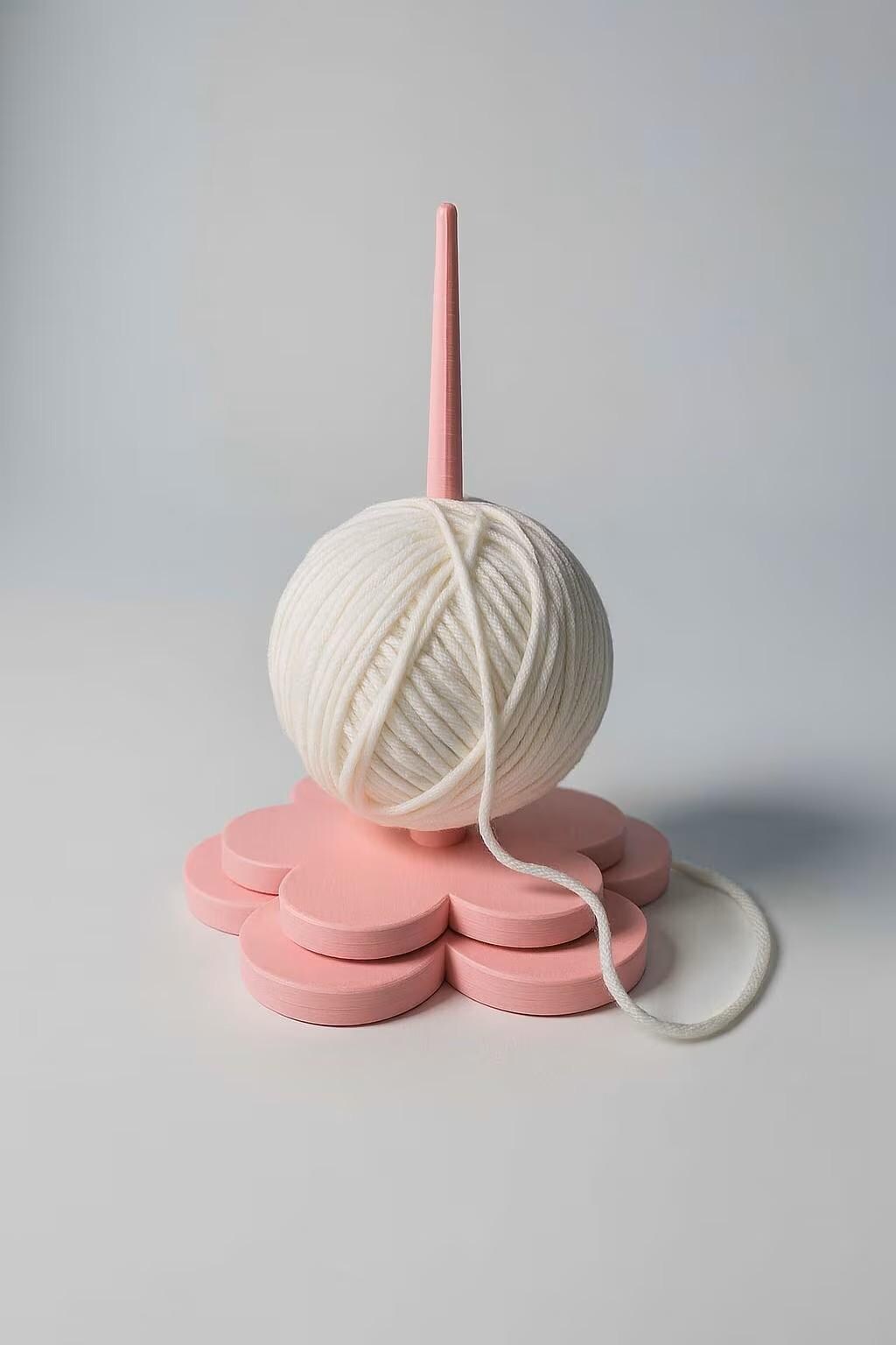 Flower Yarn Spinner for Knitting and Crochet, Spinning Yarn Holder with Smooth Bearing