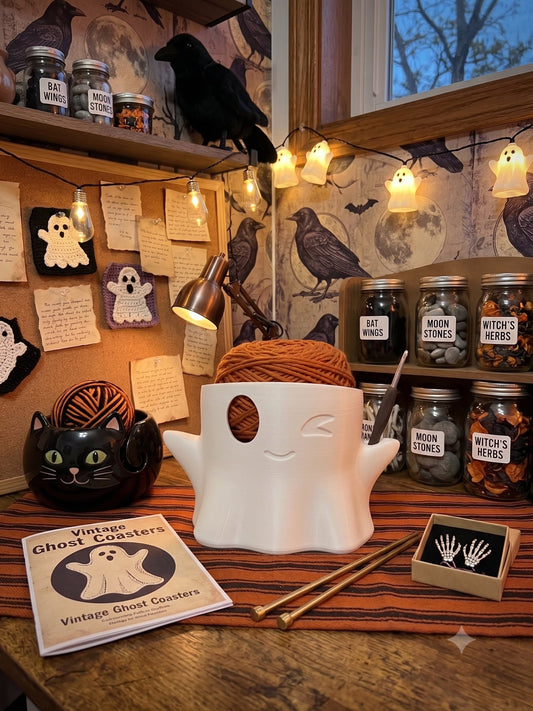 Winking Ghost Yarn Bowl